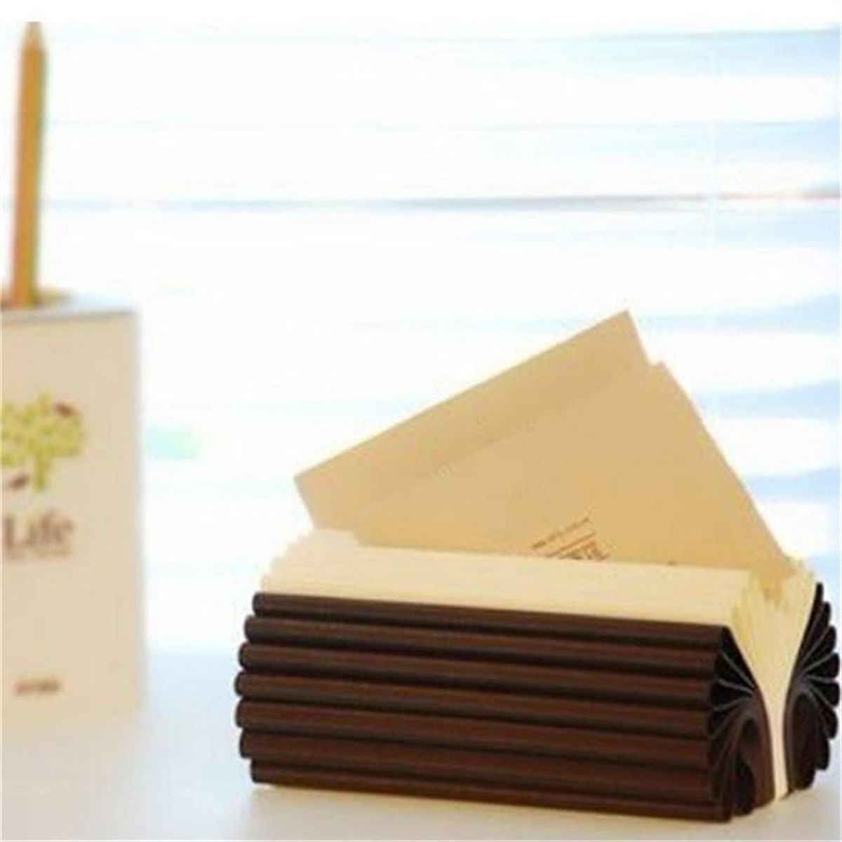 Kendin Yap Masaüstü Kart Tutucu