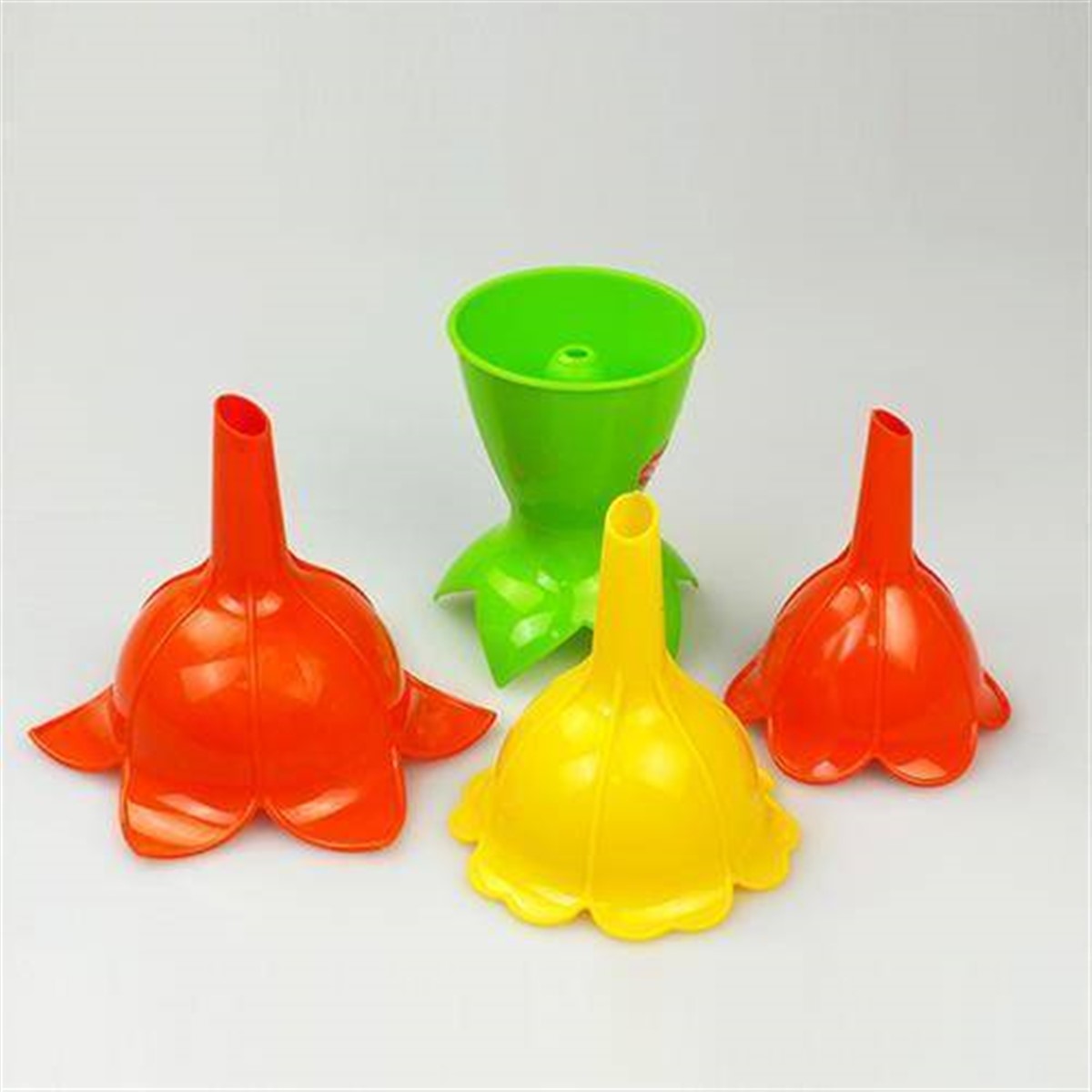 Manolya Çiçek Matruşka Tasarımlı Huni Seti 4 Parça Asorti