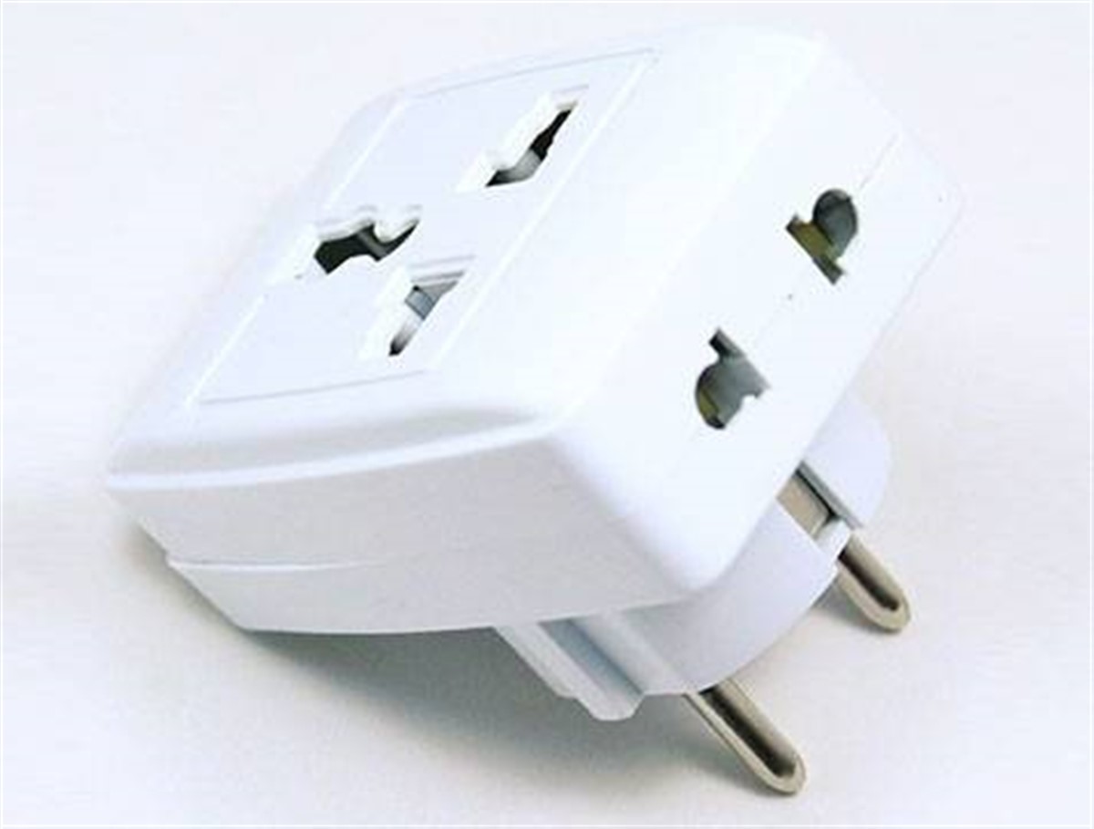 Seyahat Tipi Universal Çoklu Priz Adaptörü